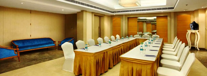 2534/The Asthan Sarovar Portico - New Delhi 05.jpg